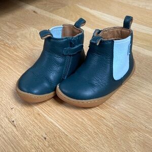 Camper Peu Cami Green and Blue Chelsea Boots Kids 5.5